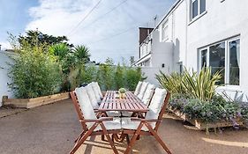 Spacious, Modern Home, Central Newquay W/ Parking